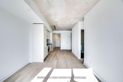 Photo 15 at 401 - 2720 Dundas Street W, Junction Area, Toronto Photo 15 at 401 - 2720 Dundas Street W, Junction Area, Toronto