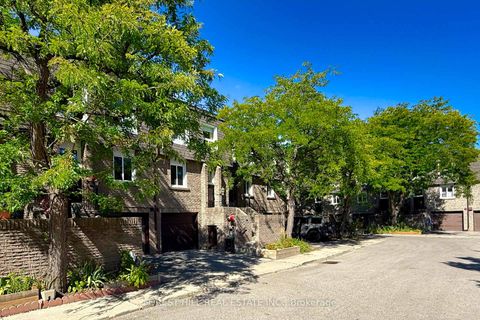 Photo 2 at 12 - 1 Davisbrook Boulevard, Sullivan, Toronto