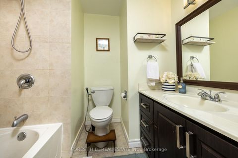 Photo 15 at 12 - 1 Davisbrook Boulevard, Sullivan, Toronto