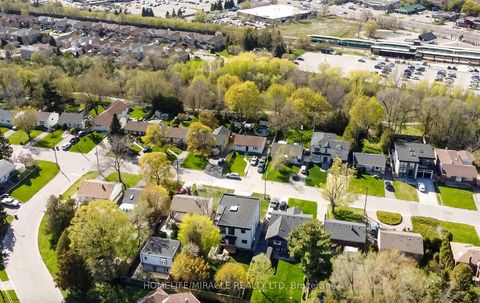 Photo 4 at 55 Adanac Drive, Cliffcrest, Toronto