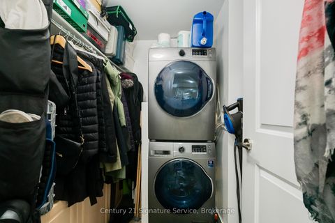 Photo 7 at 609 - 3520 Danforth Avenue, Oakridge, Toronto