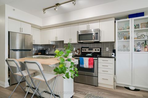 Photo 12 at 609 - 3520 Danforth Avenue, Oakridge, Toronto