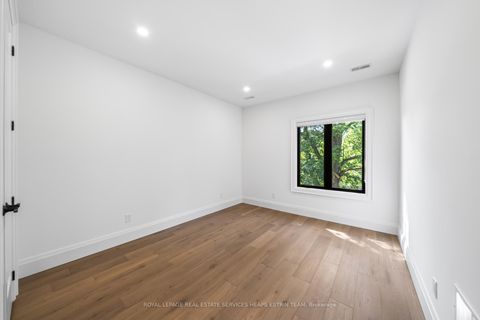 Photo 21 at 66 Parkhurst Boulevard, Leaside, Toronto
