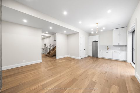 Photo 30 at 66 Parkhurst Boulevard, Leaside, Toronto