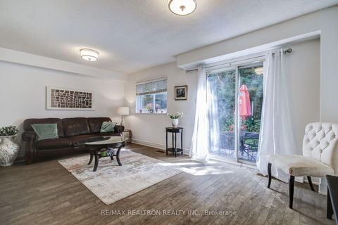 Photo 16 at 680 Gibney Crescent, Summerhill Estates, Newmarket
