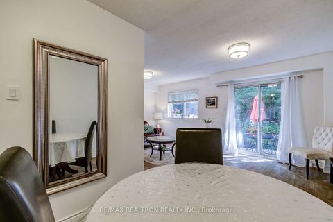 Photo 18 at 680 Gibney Crescent, Summerhill Estates, Newmarket