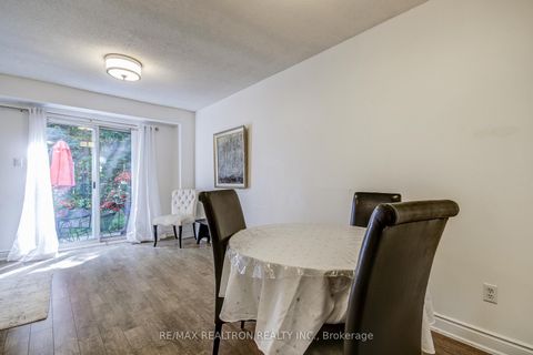 Photo 19 at 680 Gibney Crescent, Summerhill Estates, Newmarket