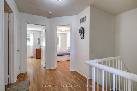 Photo 24 at 680 Gibney Crescent, Summerhill Estates, Newmarket