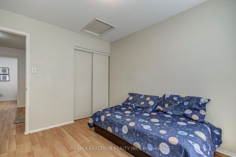 Photo 29 at 680 Gibney Crescent, Summerhill Estates, Newmarket