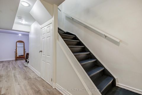 Photo 35 at 680 Gibney Crescent, Summerhill Estates, Newmarket