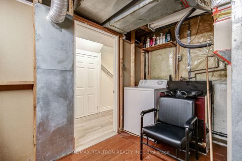 Photo 43 at 680 Gibney Crescent, Summerhill Estates, Newmarket
