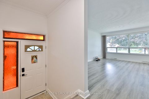 Photo 3 at 42 Bridgenorth Crescent, Beaumonde Heights, Toronto