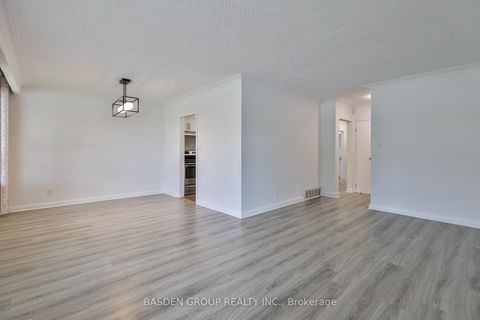 Photo 6 at 42 Bridgenorth Crescent, Beaumonde Heights, Toronto