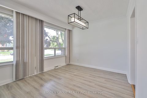 Photo 10 at 42 Bridgenorth Crescent, Beaumonde Heights, Toronto