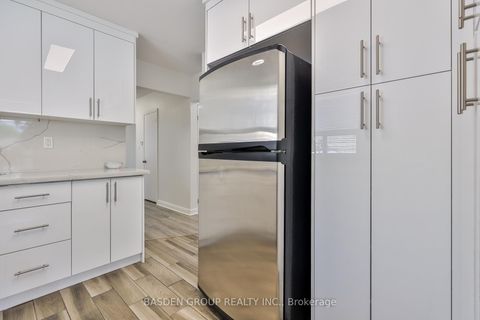 Photo 13 at 42 Bridgenorth Crescent, Beaumonde Heights, Toronto
