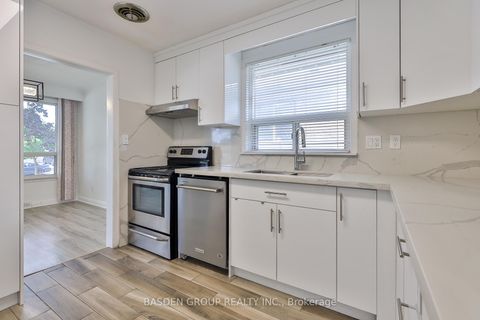 Photo 15 at 42 Bridgenorth Crescent, Beaumonde Heights, Toronto