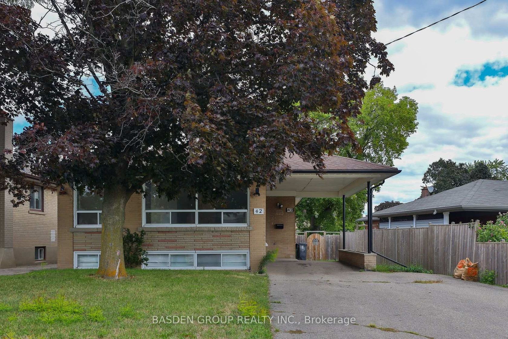 42 Bridgenorth Crescent, Beaumonde Heights, Toronto 