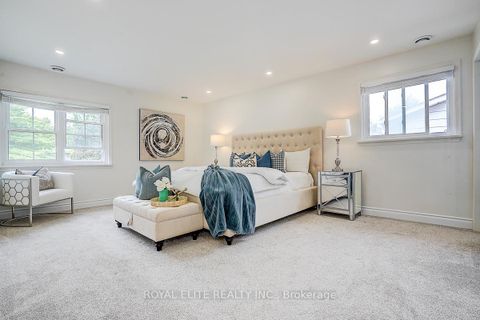 Photo 1 at 11 Abbeywood Trail, Don Mills, Toronto