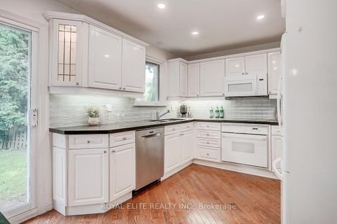 Photo 18 at 11 Abbeywood Trail, Don Mills, Toronto