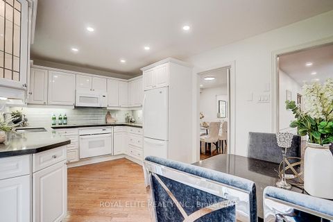 Photo 19 at 11 Abbeywood Trail, Don Mills, Toronto