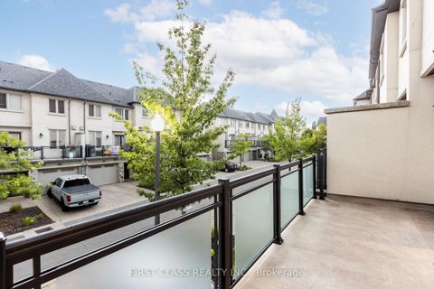 Photo 16 at 15 - 80 North Park Road, Beverley Glen, Vaughan