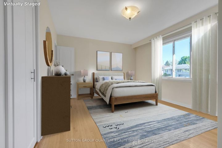 Photo 22 at 951 Streamway Crescent, Applewood, Mississauga