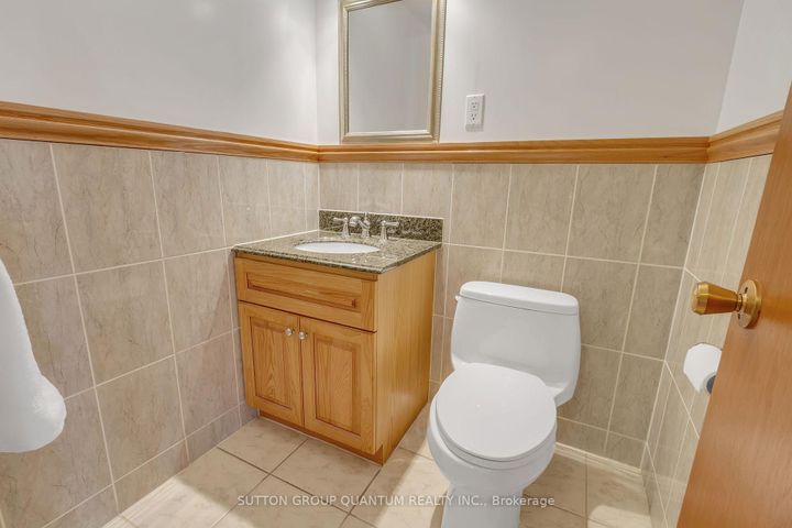 Photo 32 at 951 Streamway Crescent, Applewood, Mississauga