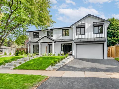 Photo 1 at 2212 Urwin Crescent, WO West, Oakville