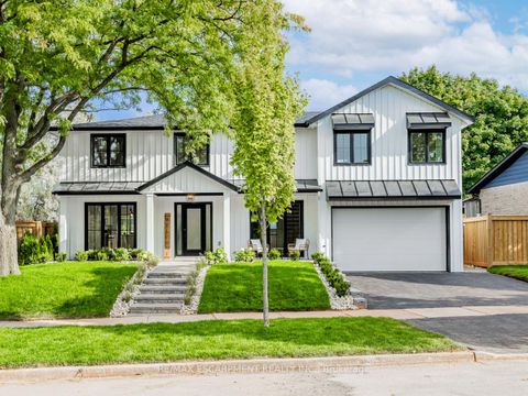 Photo 2 at 2212 Urwin Crescent, WO West, Oakville