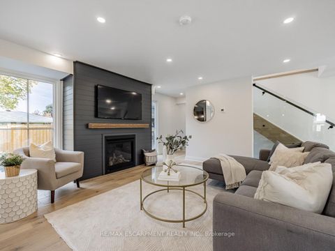 Photo 17 at 2212 Urwin Crescent, WO West, Oakville