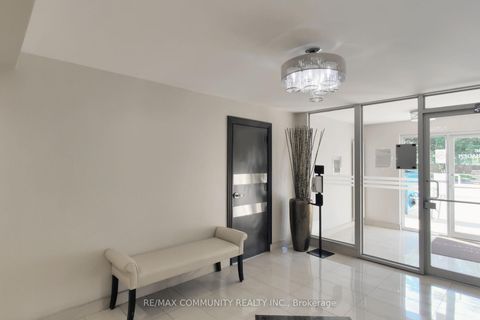 Photo 5 at 213 - 2 Glamorgan Avenue, Dorset Park, Toronto