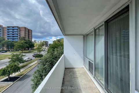 Photo 32 at 213 - 2 Glamorgan Avenue, Dorset Park, Toronto