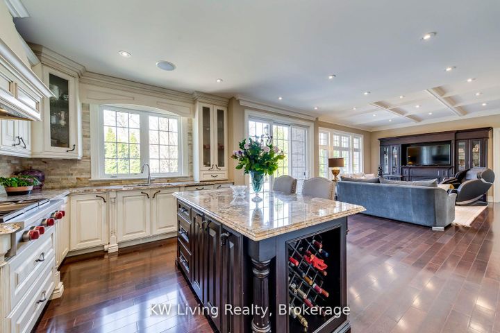 Photo 11 at 70 Hartfield Road, Humber Valley, Toronto