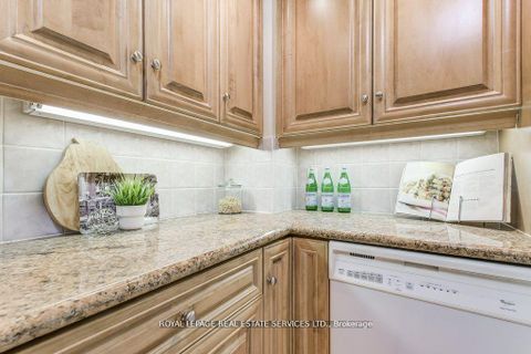 Photo 15 at 209 - 10 Old York Mills Road, York Mills, Toronto