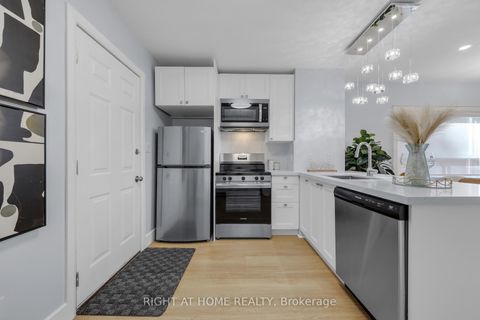 Photo 8 at 977 Broadview Avenue, Broadview North, Toronto