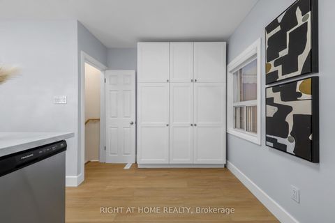 Photo 10 at 977 Broadview Avenue, Broadview North, Toronto