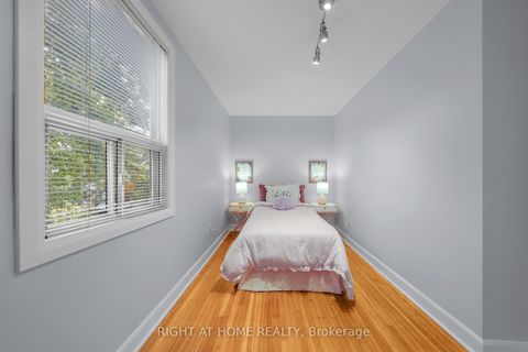 Photo 18 at 977 Broadview Avenue, Broadview North, Toronto