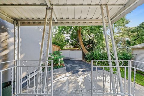 Photo 25 at 977 Broadview Avenue, Broadview North, Toronto