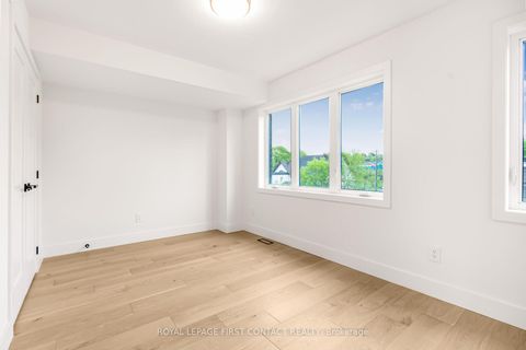 Photo 8 at 4 Alderwood Lane, Allandale, Barrie