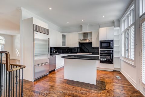 Photo 3 at 28 Marlborough Avenue, Annex, Toronto