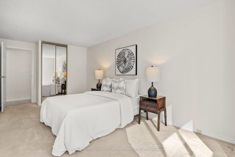 Photo 21 at 502 - 25 The Esplanade, Waterfront Communities C8, Toronto