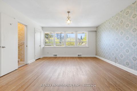 Photo 19 at 8 Glendarling Road, Humber Valley, Toronto