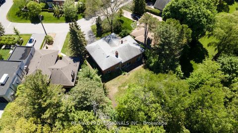 Photo 34 at 8 Glendarling Road, Humber Valley, Toronto