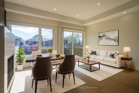 Photo 3 at 266A Kennedy Road, Cliffside, Toronto