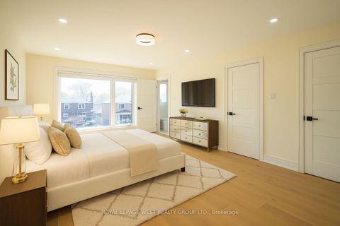 Photo 6 at 266A Kennedy Road, Cliffside, Toronto