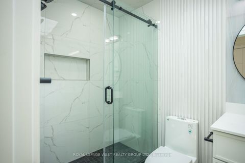 Photo 7 at 266A Kennedy Road, Cliffside, Toronto