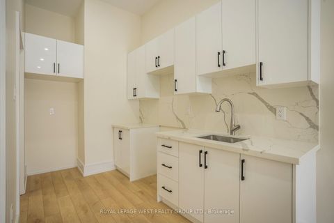 Photo 12 at 266A Kennedy Road, Cliffside, Toronto