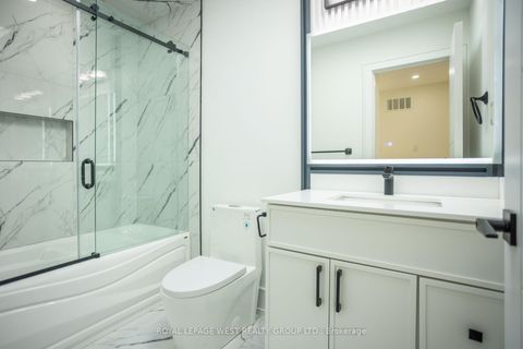 Photo 14 at 266A Kennedy Road, Cliffside, Toronto