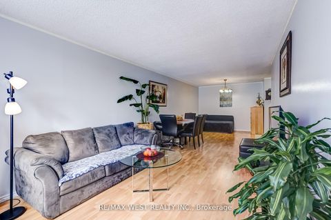 Photo 7 at 209 - 340 Dixon Road, The Westway, Toronto