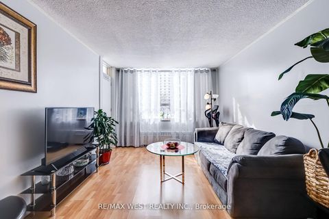 Photo 10 at 209 - 340 Dixon Road, The Westway, Toronto